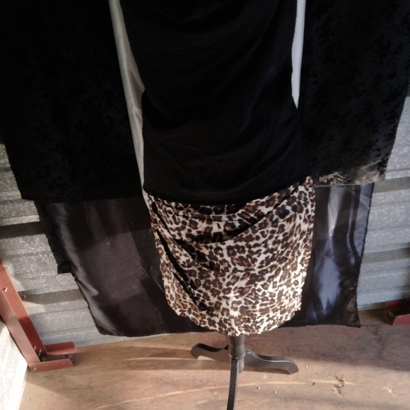 Outfit - Picture 2 of 2